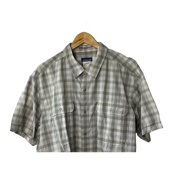 Patagonia Gray Check Short Sleeve Button Up Shirt Chest Pockets Men's XL - Picture 2 of 8